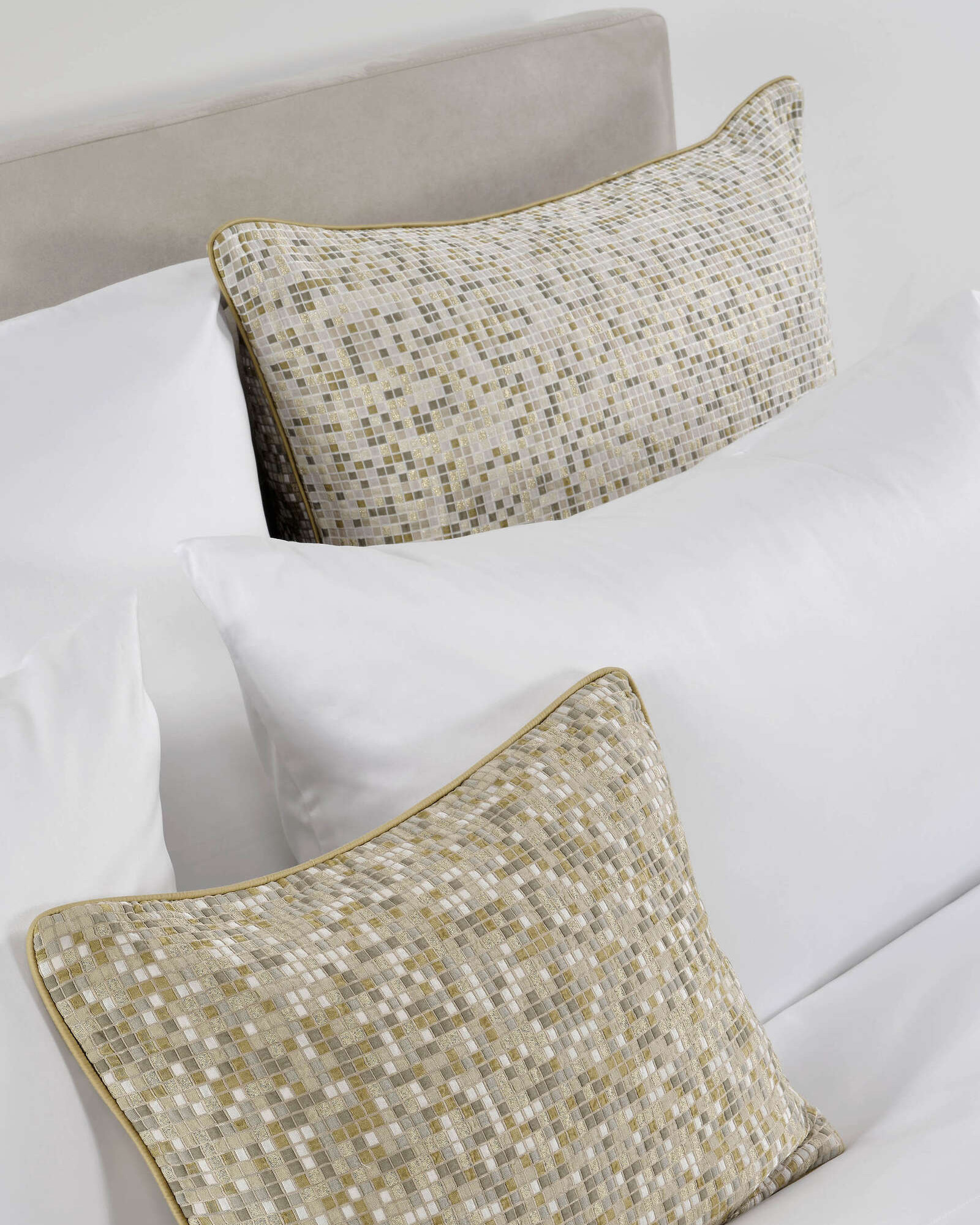Cushion MOSAIC