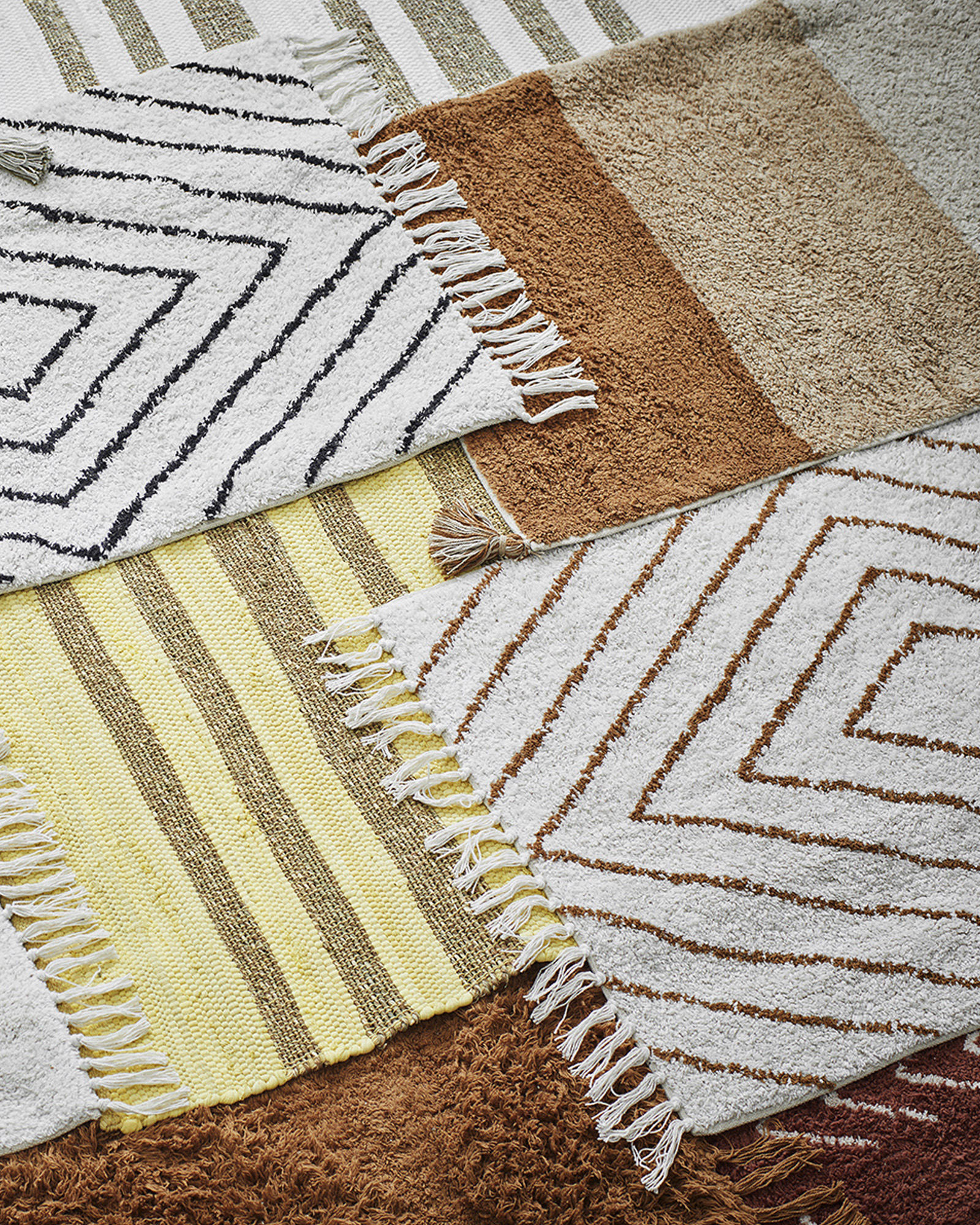 Bathmat TUFTED Fringes off-white, dijon