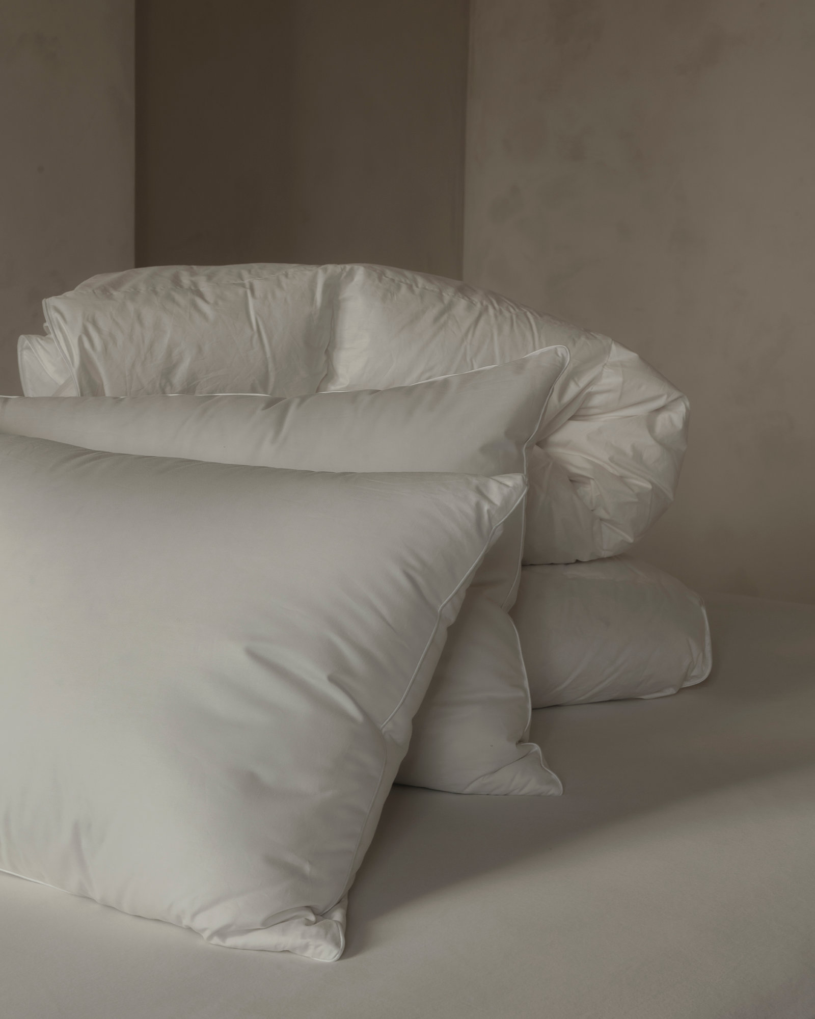 MARIE-MARIE - Cushion PLUME - 65x65 cm - plum_001