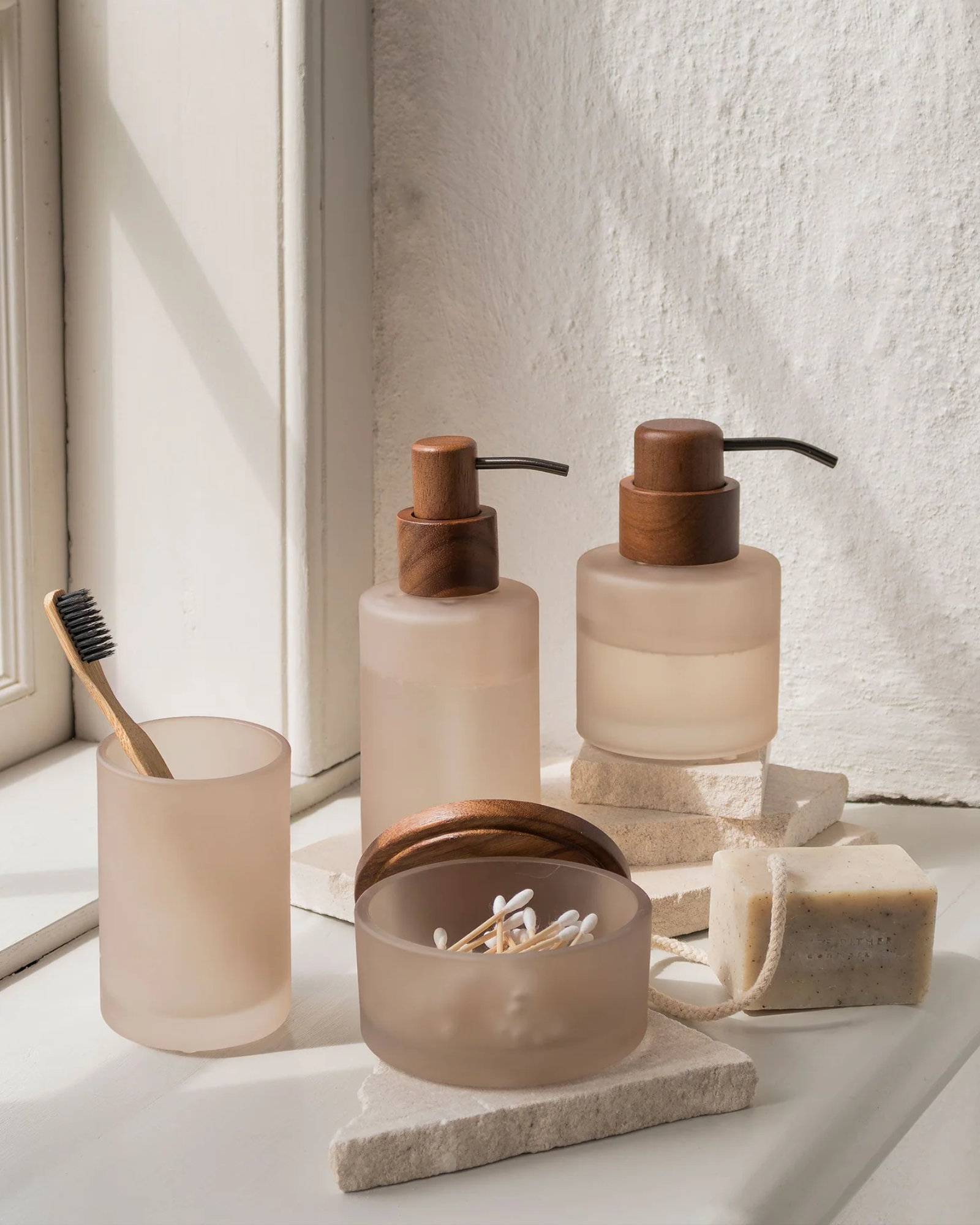 Soap dispenser MODEST Kit