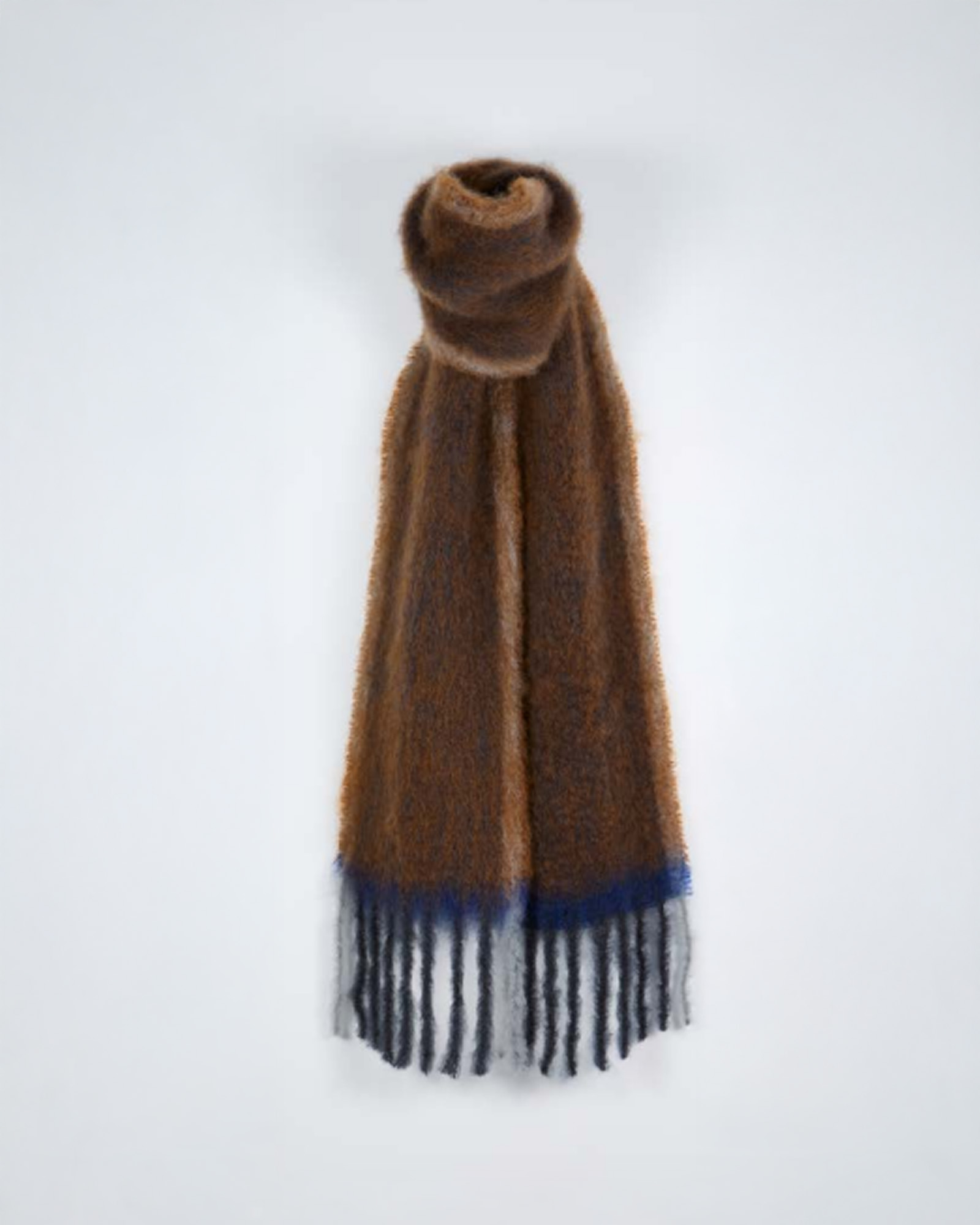 Scarf TWIST FRAME c.1
