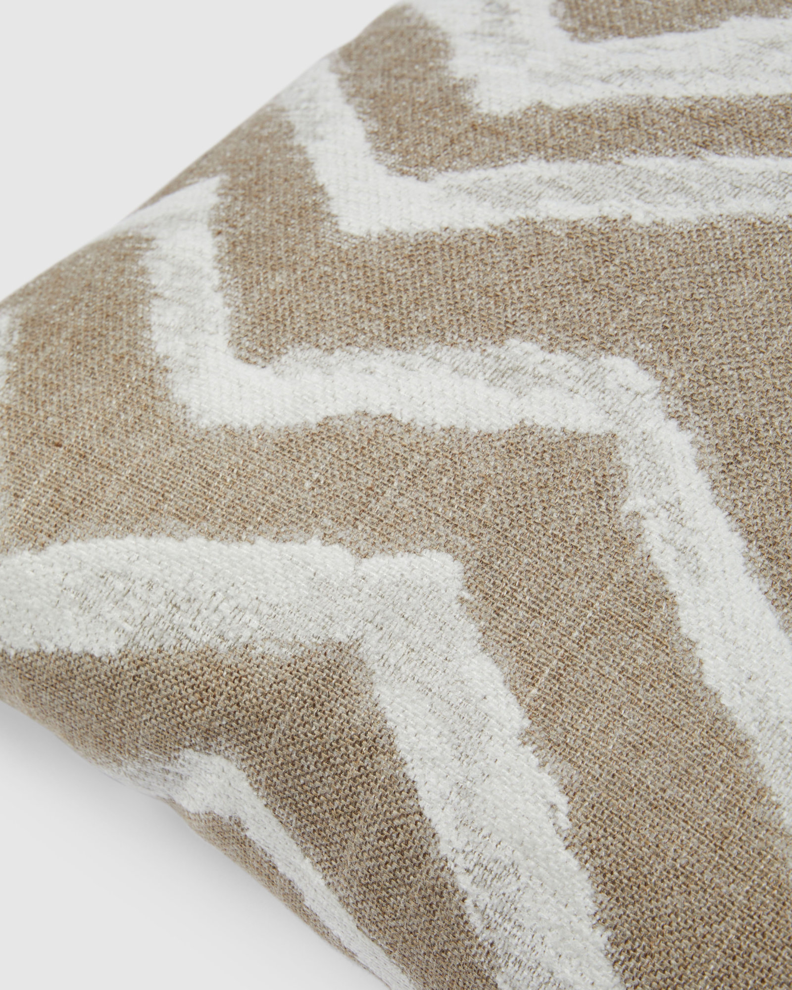 Cushion GRAFFITI c.211