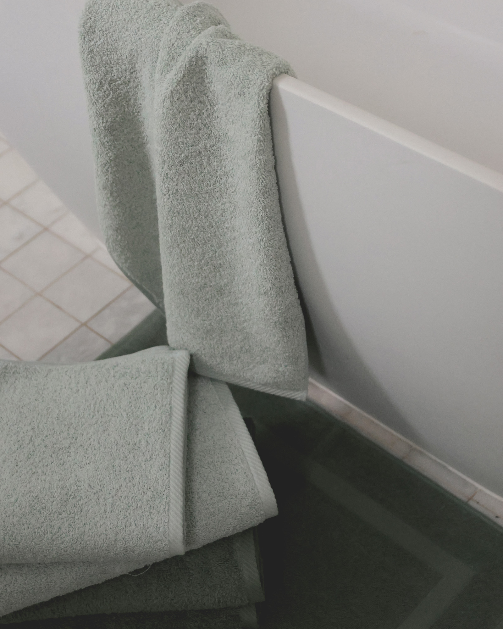 Hand towel ESSENTIALS Aqua