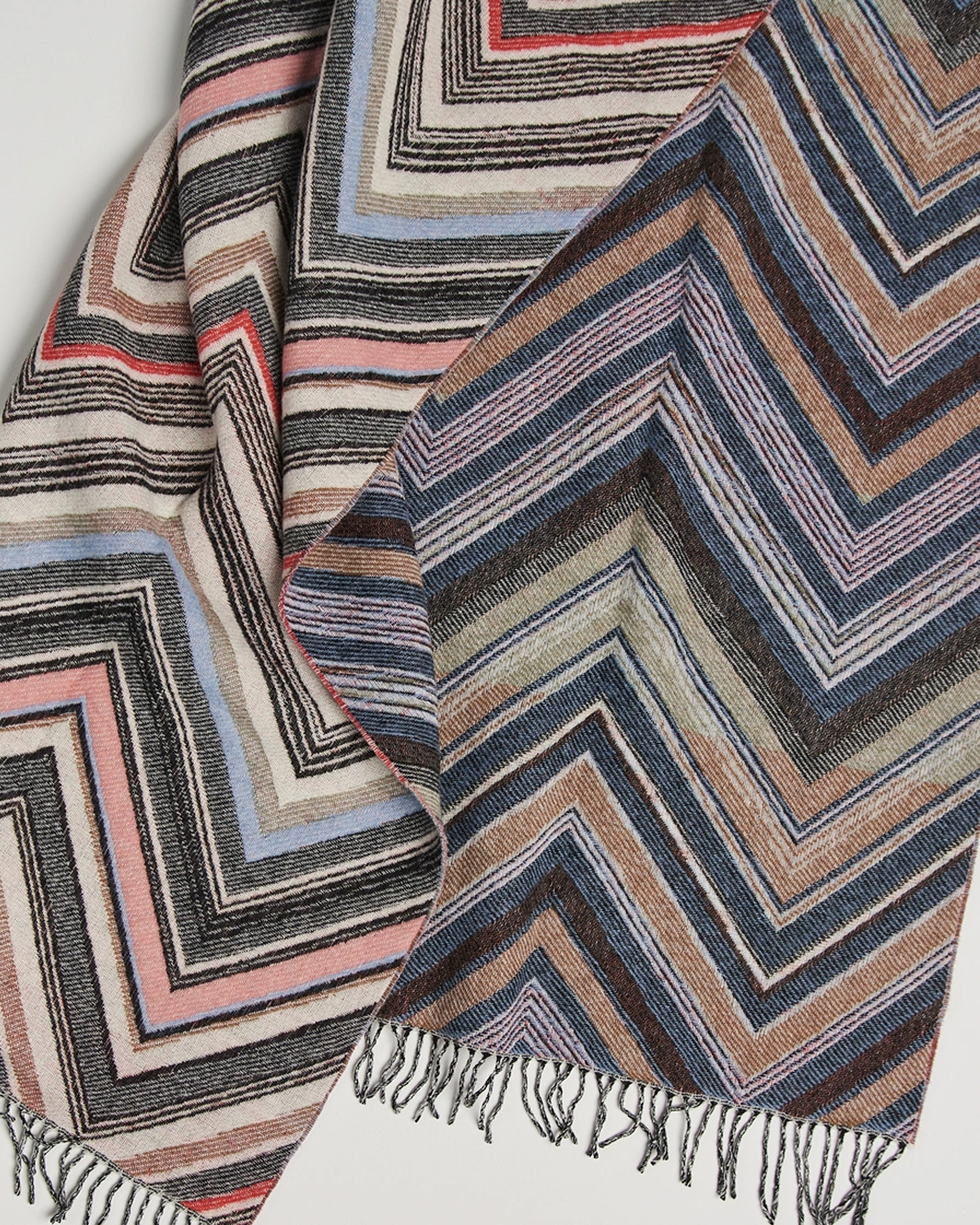 Throw CHEVRON c.160