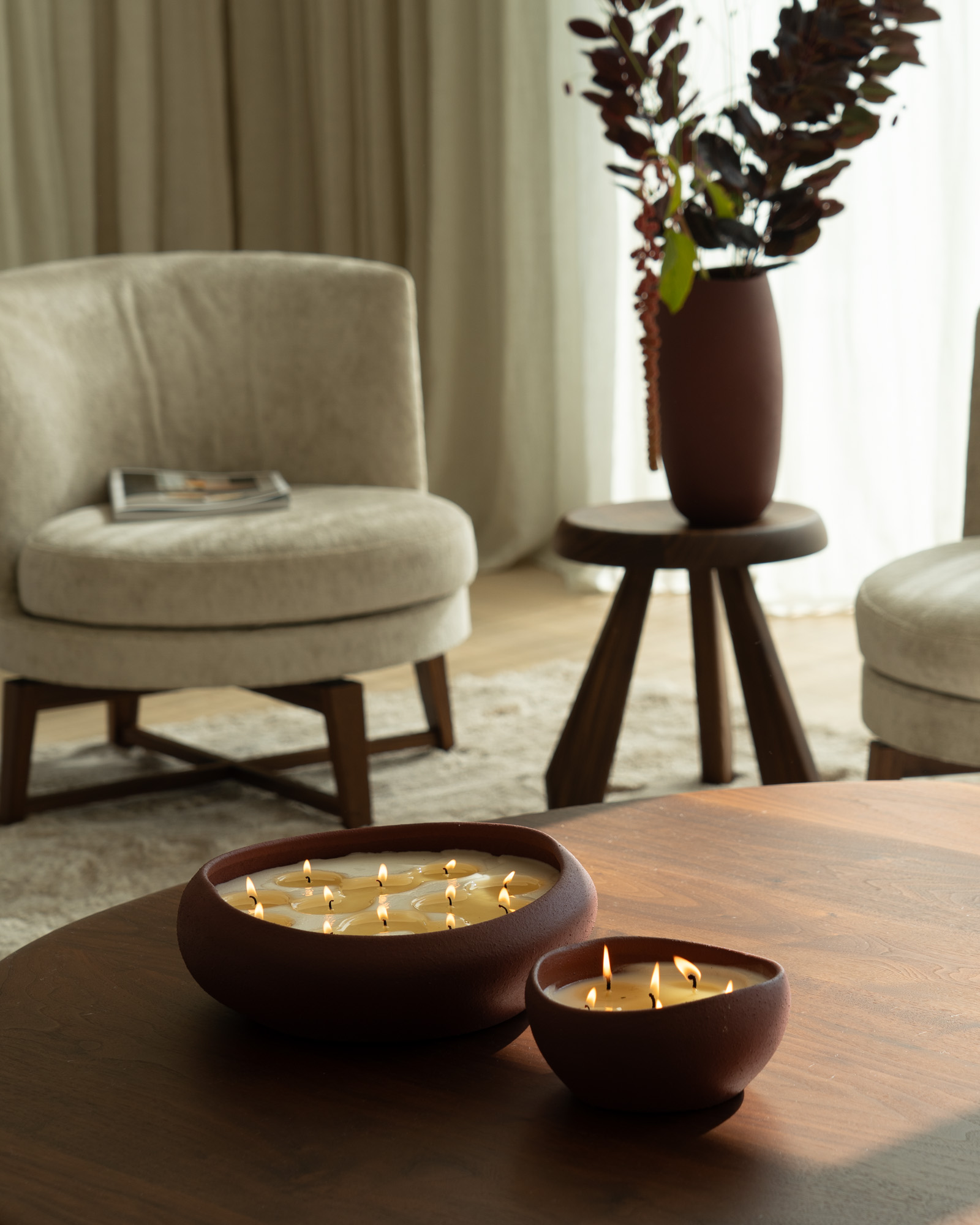 Candle DOTEKI Burgundy Down to earth