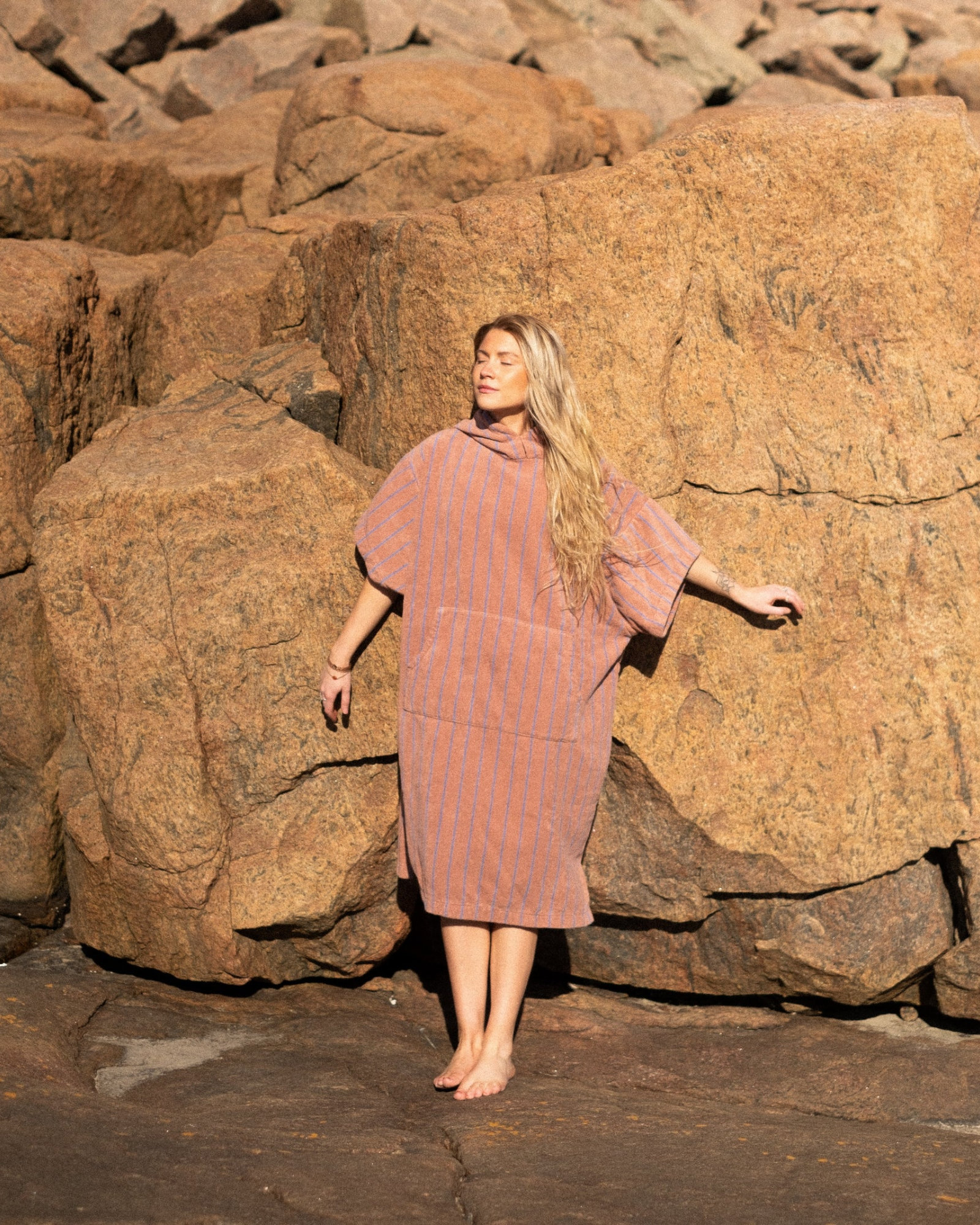 Poncho NARAM Camel & ultramarine blue