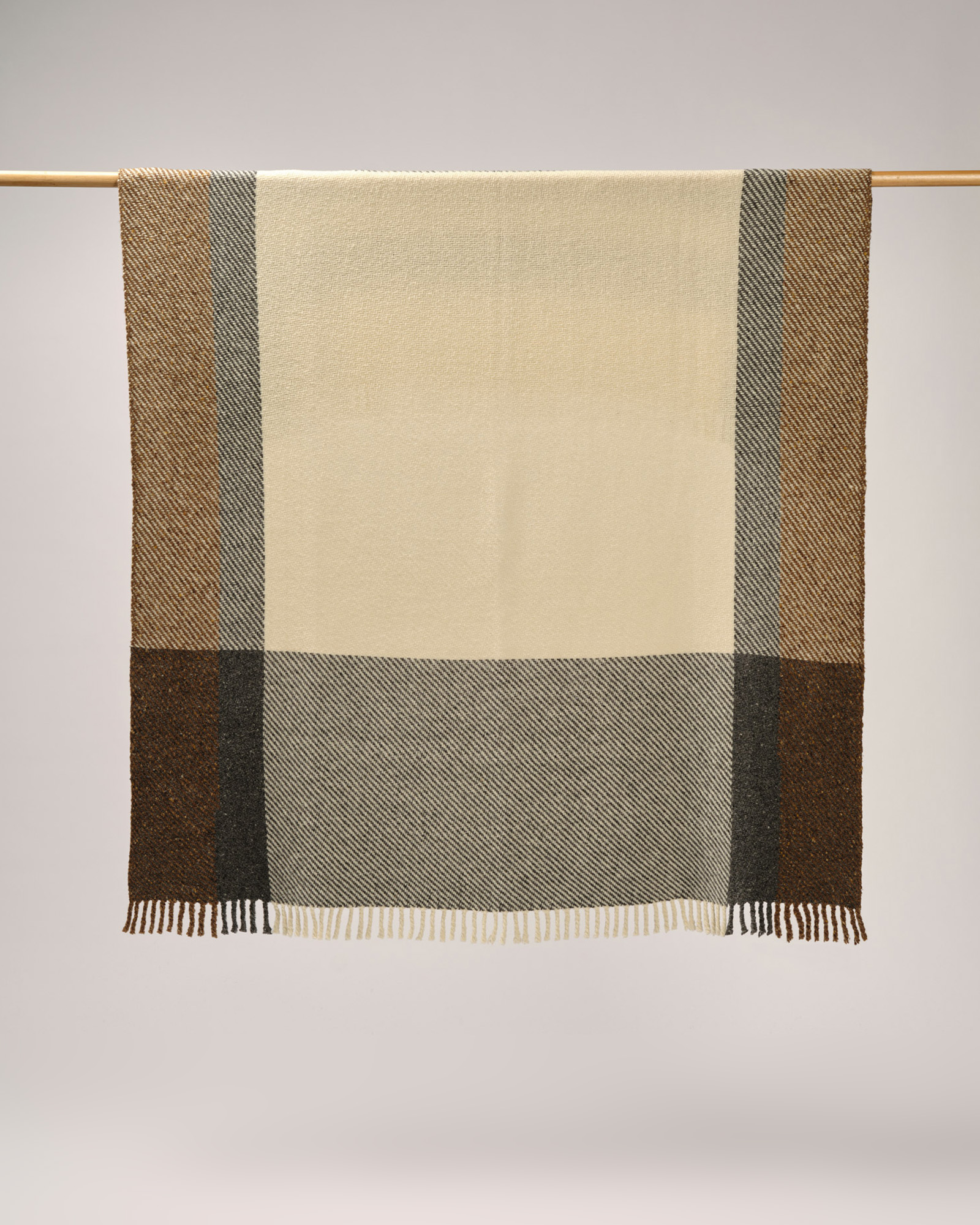 Plaid VENETO Off-white with brown and grey squares