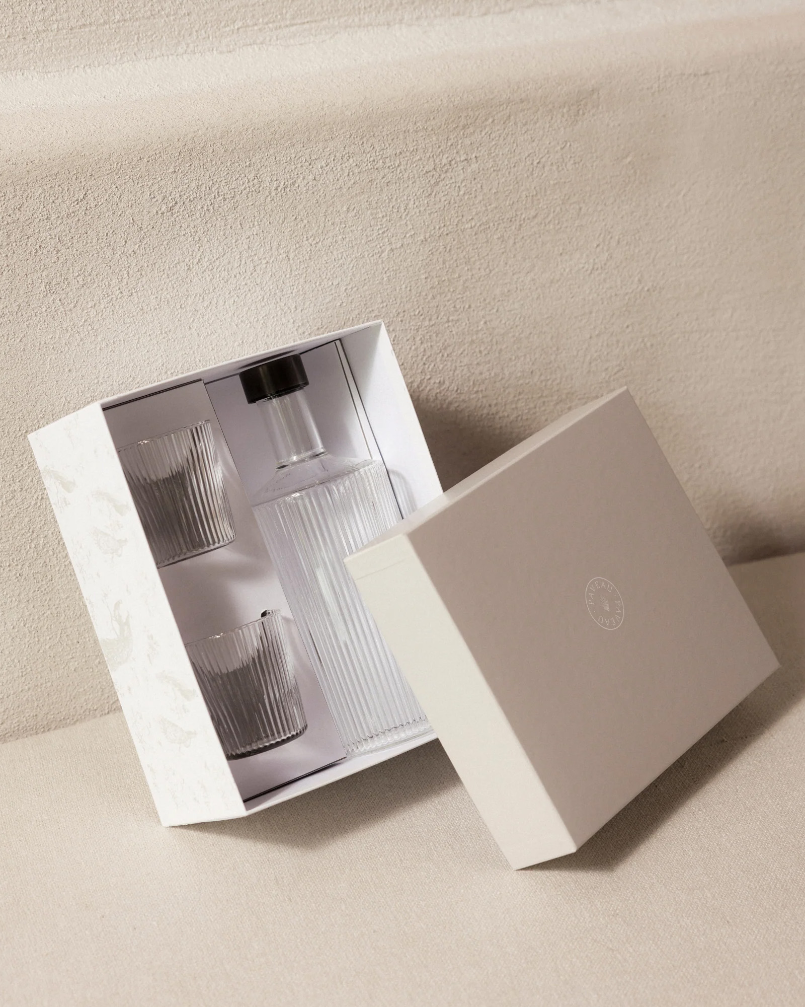 Box RIBBED White heaven