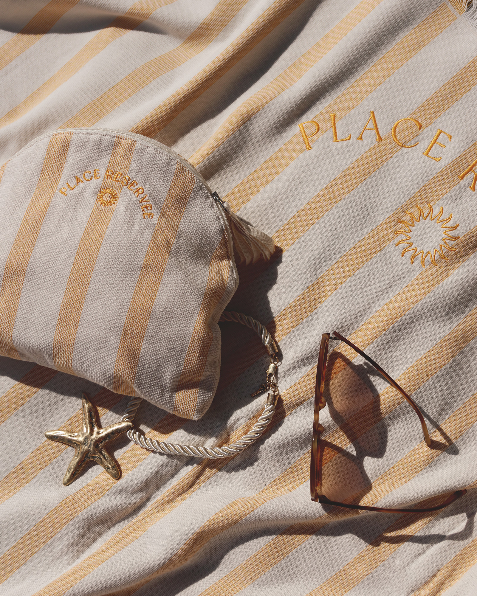 Toiletry bag HOLIDAY Tan