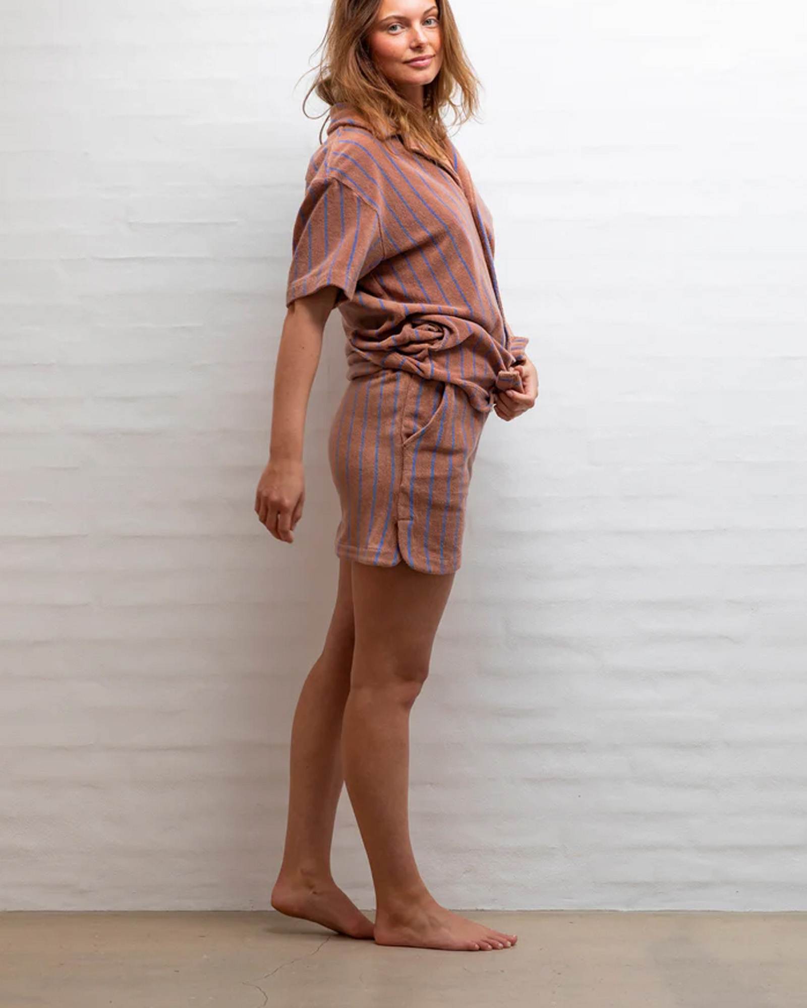 Short NARAM Camel & ultramarine blue