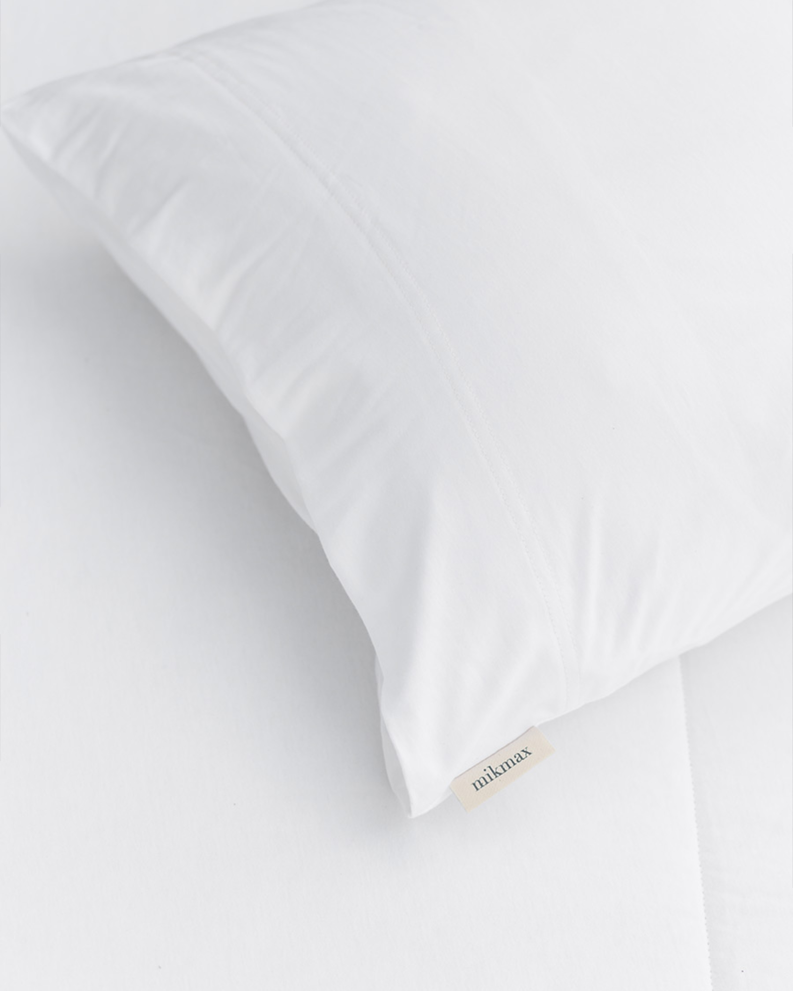 Mikmax - Bed linen set WHITE PLAIN - 260x240 cm + 2 slopen 65x65 cm - White