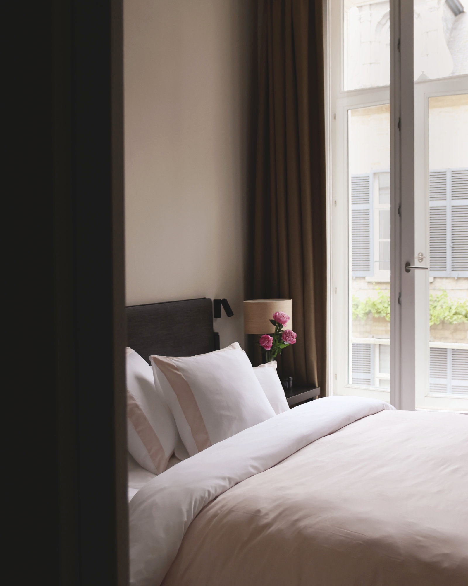 Taie doreiller LIMOGES White/Shell