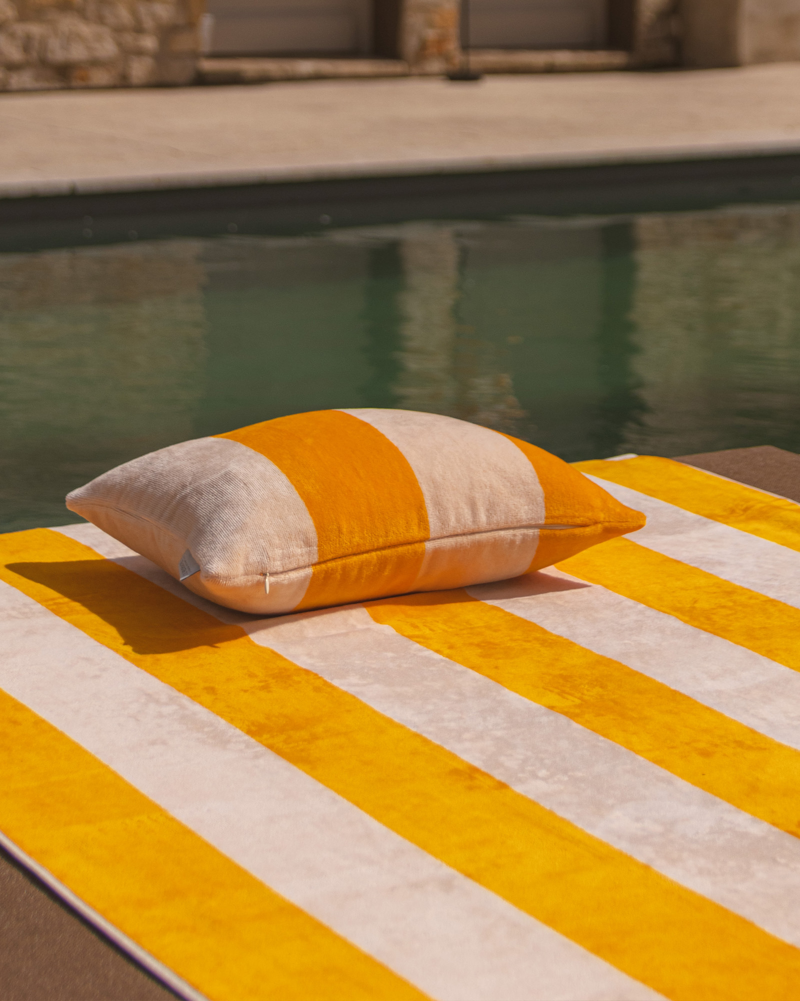 Drap de plage PLACE RESERVEE Gold 
