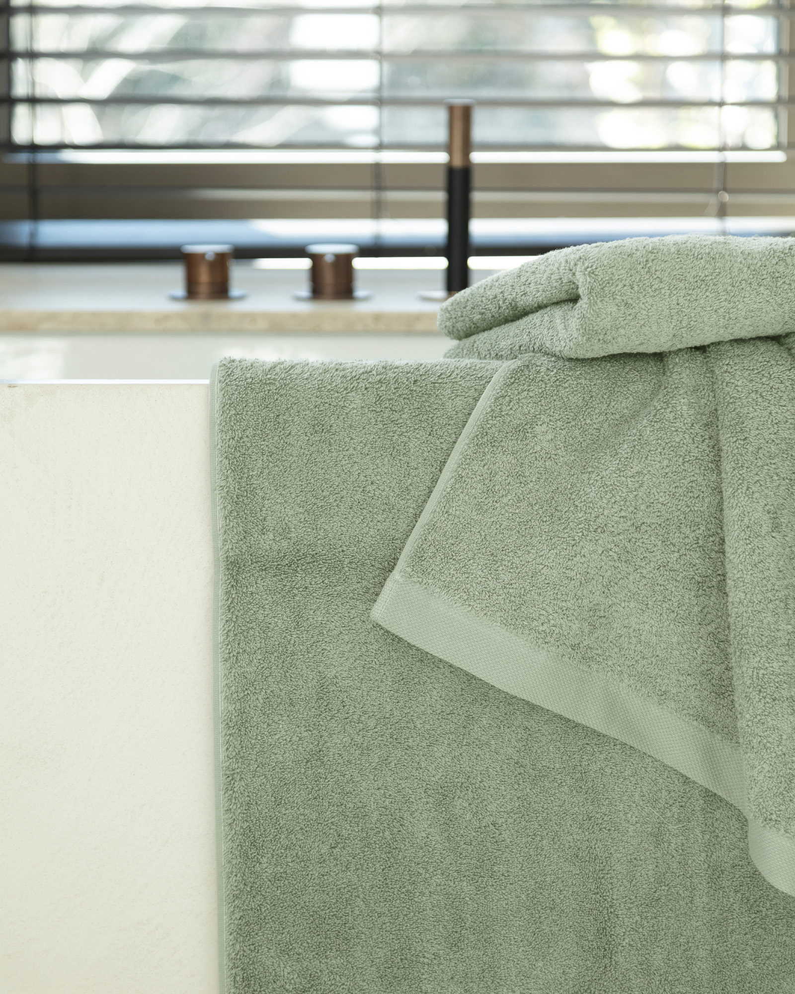 Handdoek MIRACLE 215 Sage