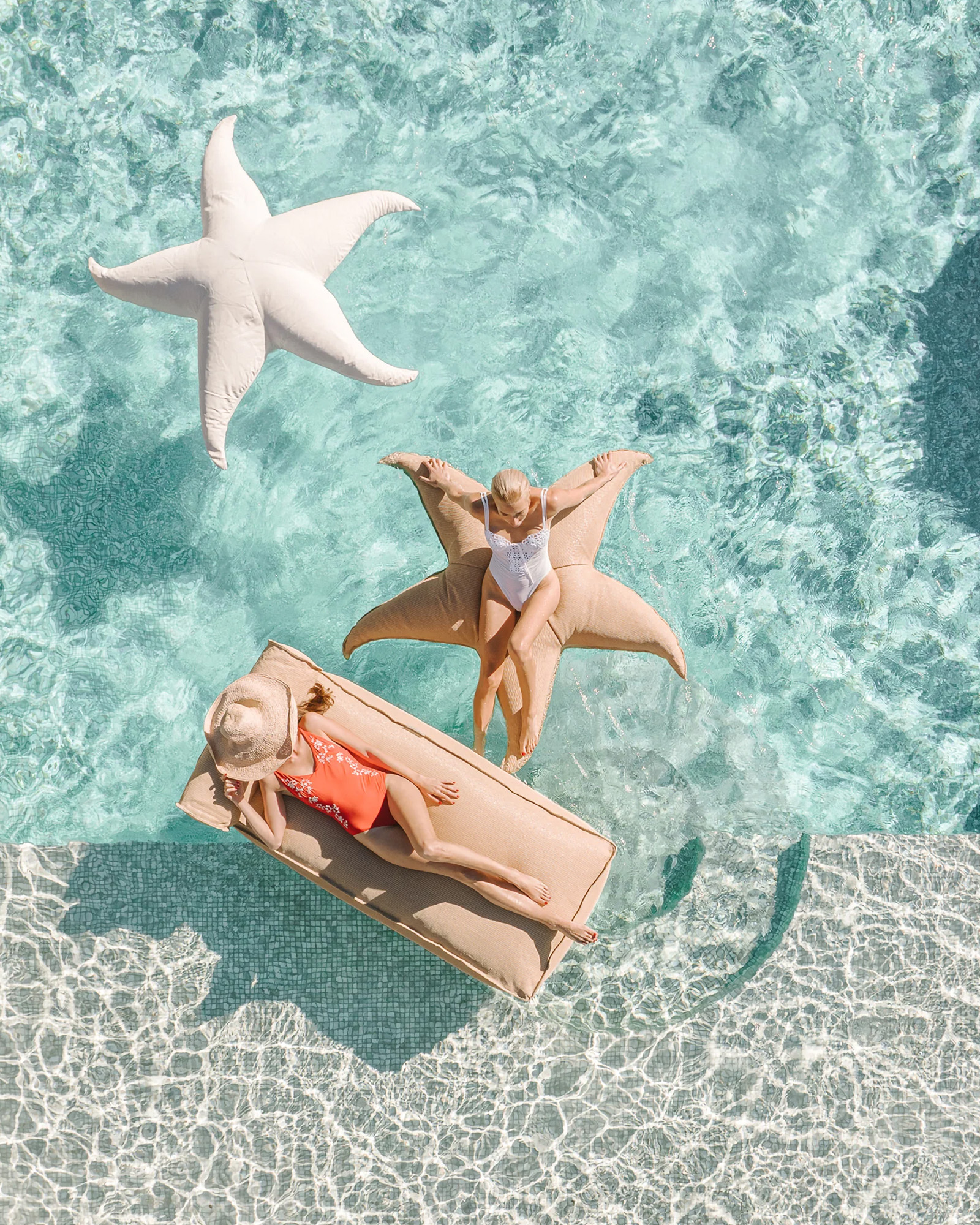 Drijvende poef RAPHIA Etoile de mer