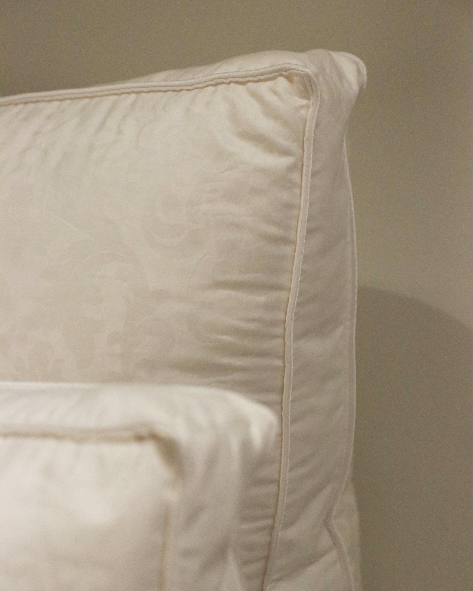 Cushion CHATEAU FIRM