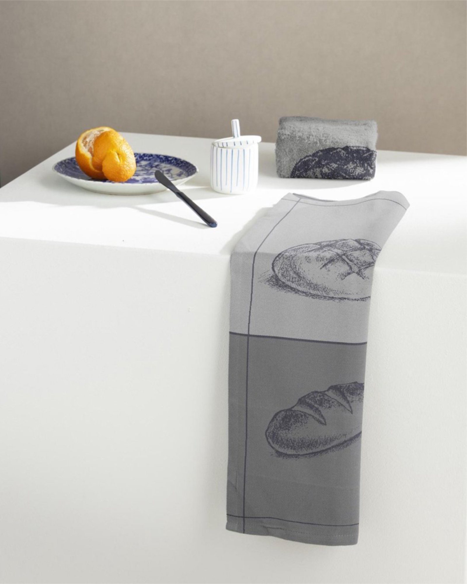 Arli - Kitchen towel BREAD - 60x65 cm - Grey